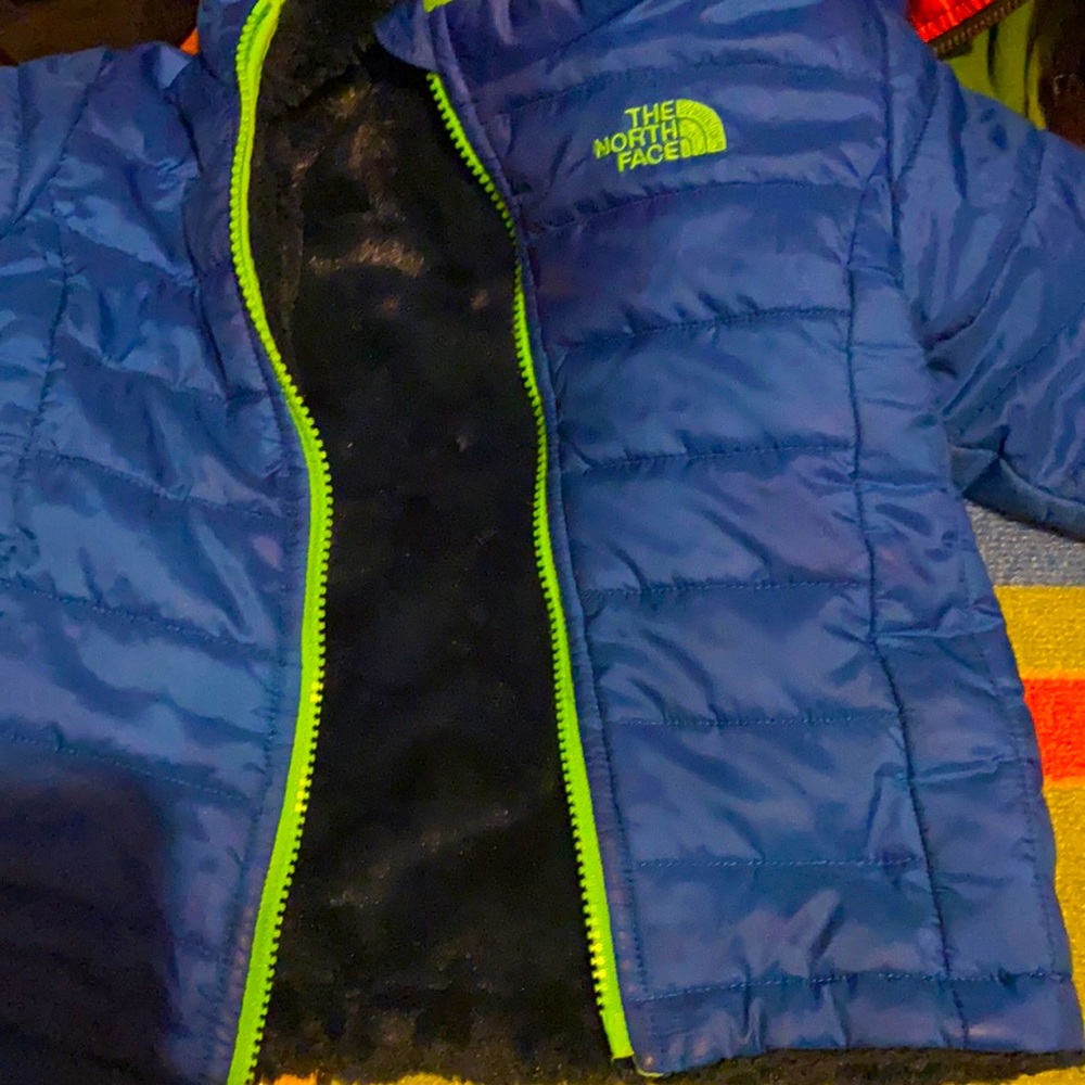 Selling toddler 18/24 month northface coat
